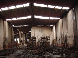 Incendio en nave industrial